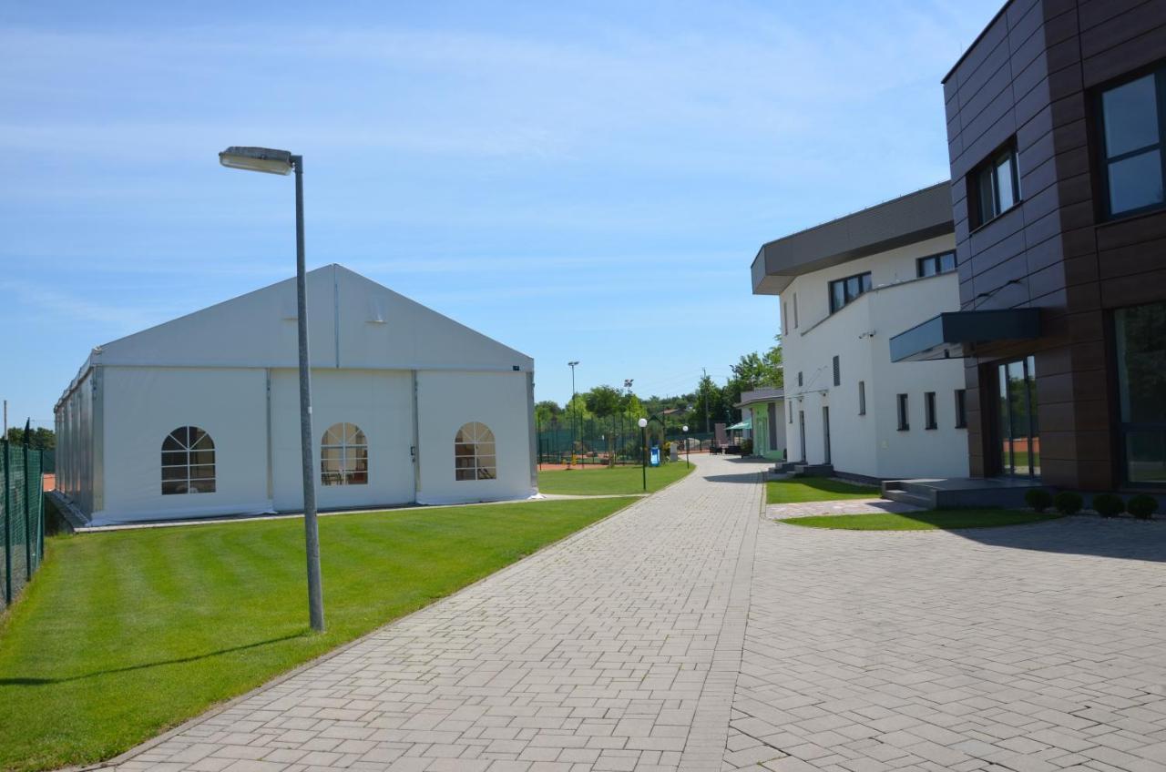 Penzion Rocket Club Lučenec المظهر الخارجي الصورة
